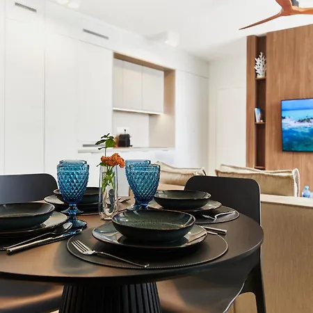 Wave - Style & Sea View アパート